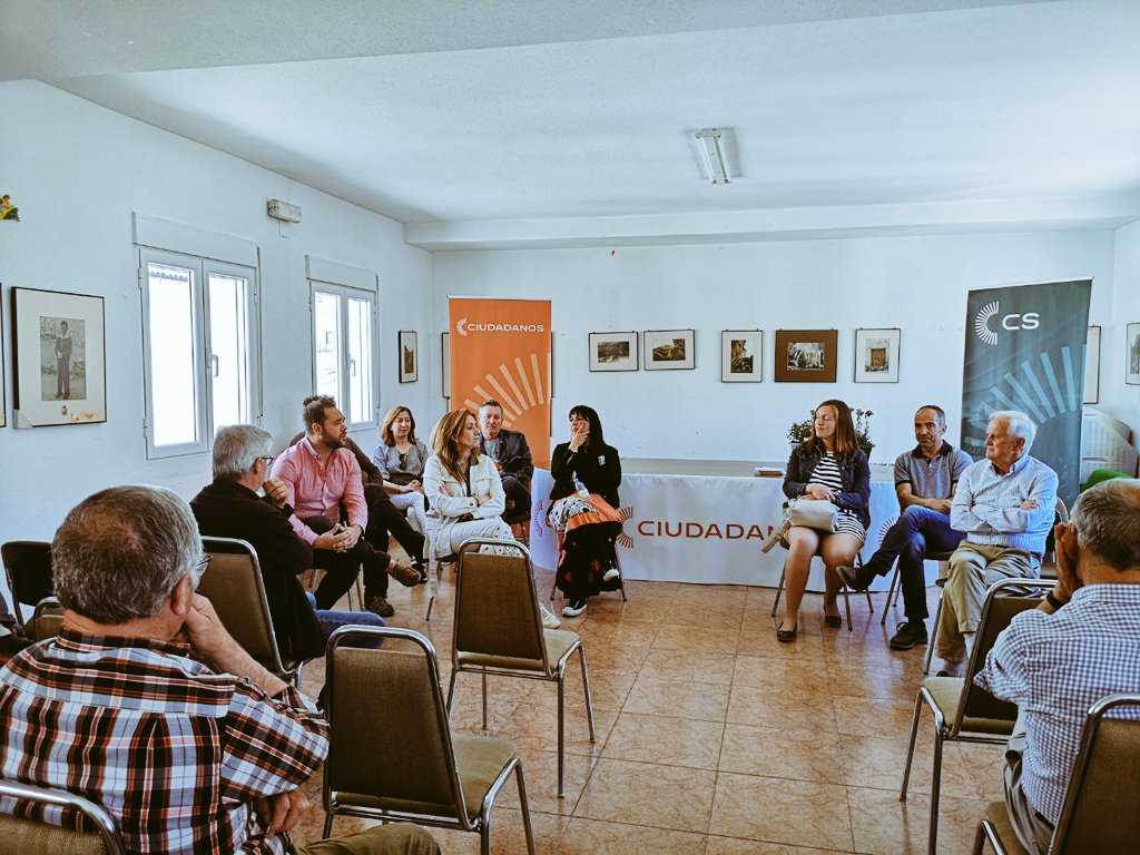MiguelBolloCs's tweet photo. Hoy he tenido el placer de ir hasta la #SerraníaBaja de #Cuenca para acompañar a nuestro amigo #JoséMarín y a su equipo, en la presentación de su candidatura.

#Salvacañete se merece personas como ellas, un equipo que trabaja por y para el pueblo. 

#CuencaExiste #MiguelBolloCs https://t.co/uIhKCctwto