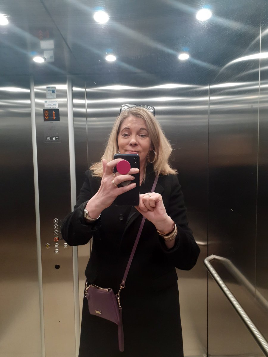 Tuulakaarina1's tweet photo. #karonkka odottaa https://t.co/q0YTy0PW6A