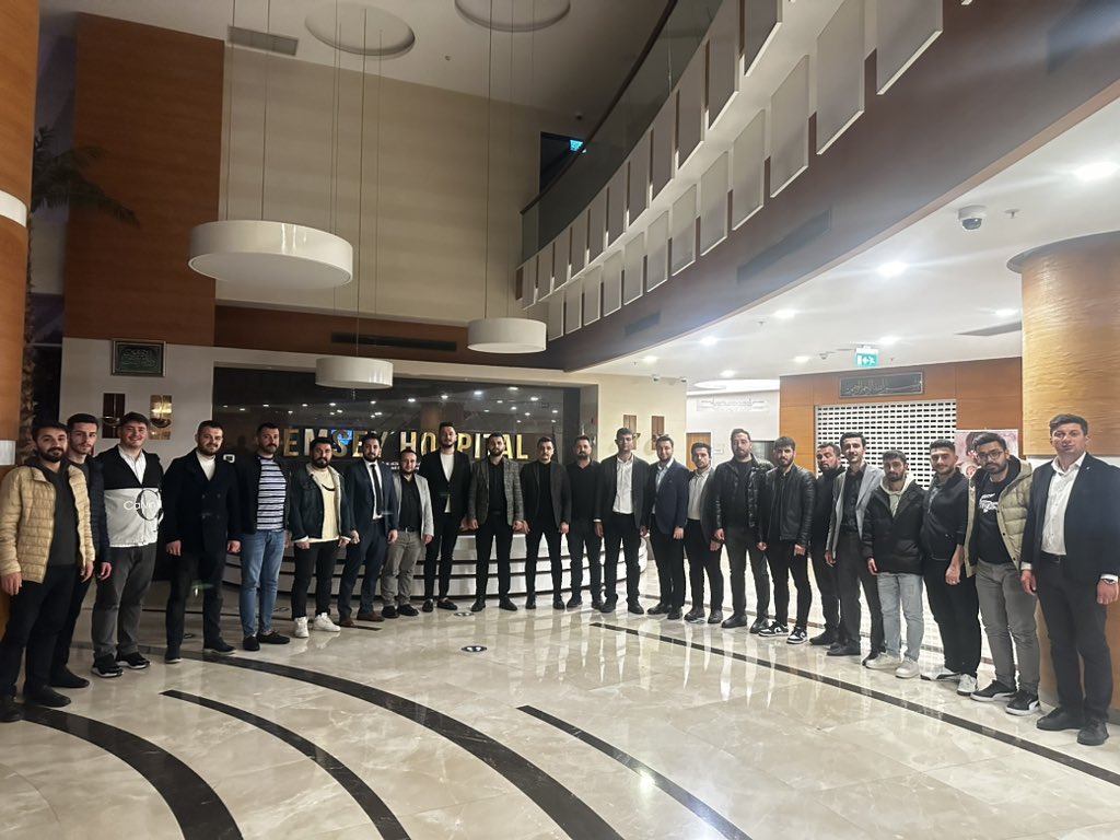 caglayancgty's tweet photo. Bugün AK GENÇLİK ailemize yeni bir birey daha katıldı 👶 

Yol arkadaşımız Faruk MUSLU’nun dünyaya gözlerini açan değerli evladı Fatih Arslan’ a hoşgeldin ziyaretinde bulunduk🥳 https://t.co/TF6NbO9xAv