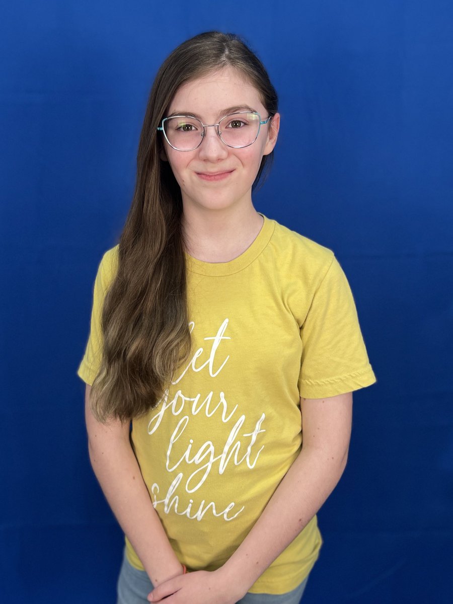 JJHSingsBuda's tweet photo. #CountdowntoCurtainsUp means it’s time for #CastSpotlights Today we’re showcasing Elaina as Shakespearean sonnet aficionado Dennis! “My absolute favorite thing about being Dennis is when he man's up and sings 'It Hurts Me'.” @Woodridge68 https://t.co/ttD5C4UhRv
