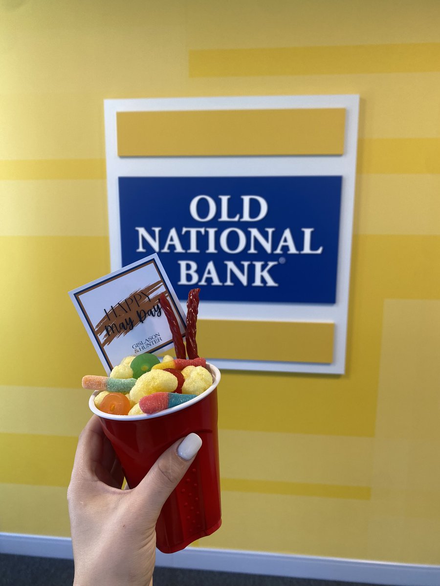 Gislason_Hunter's tweet photo. Throwing it back to our childhood today! Everyone in both Gislason &amp; Hunter offices received a May Day basket on their desk today. We even surprised a couple of our neighbors in the Mankato building as well! Happy May Day! https://t.co/J9MdzlhJcL