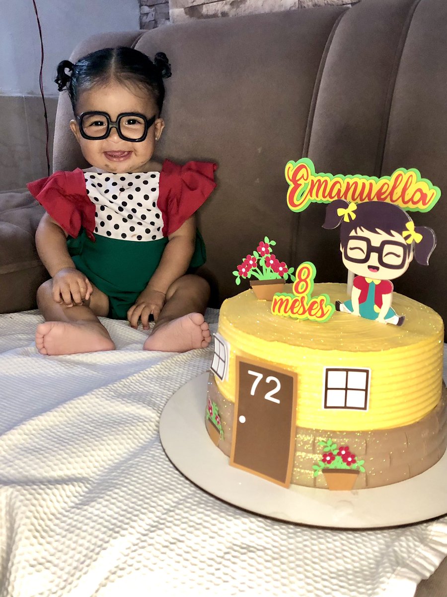 esterriber's tweet image. Feliz 8 meses minha Chiquinha 😍😍😍