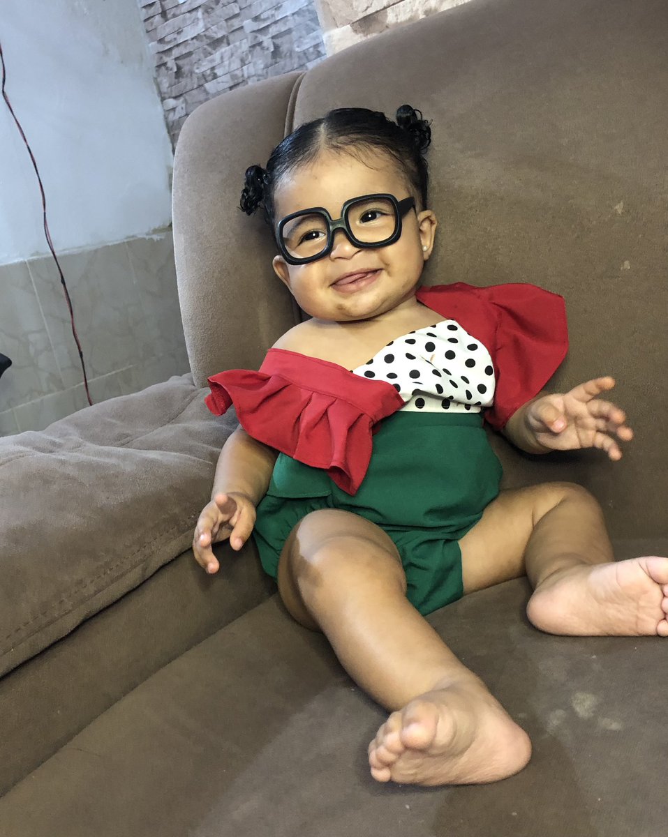 esterriber's tweet image. Feliz 8 meses minha Chiquinha 😍😍😍