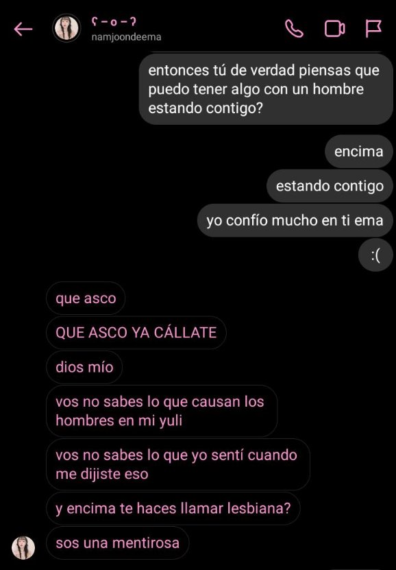 jinchubi's tweet photo. ella se ponía bien insegura y celosa cada que hablaba con un hombre, incluso una vez me prohibió hablar con uno porque le daba inseguridad, en esos tiempos yo me consideraba lesbiana porque nunca había sentido atracción sentimental por un varón https://t.co/iXl8Z2lFQy
