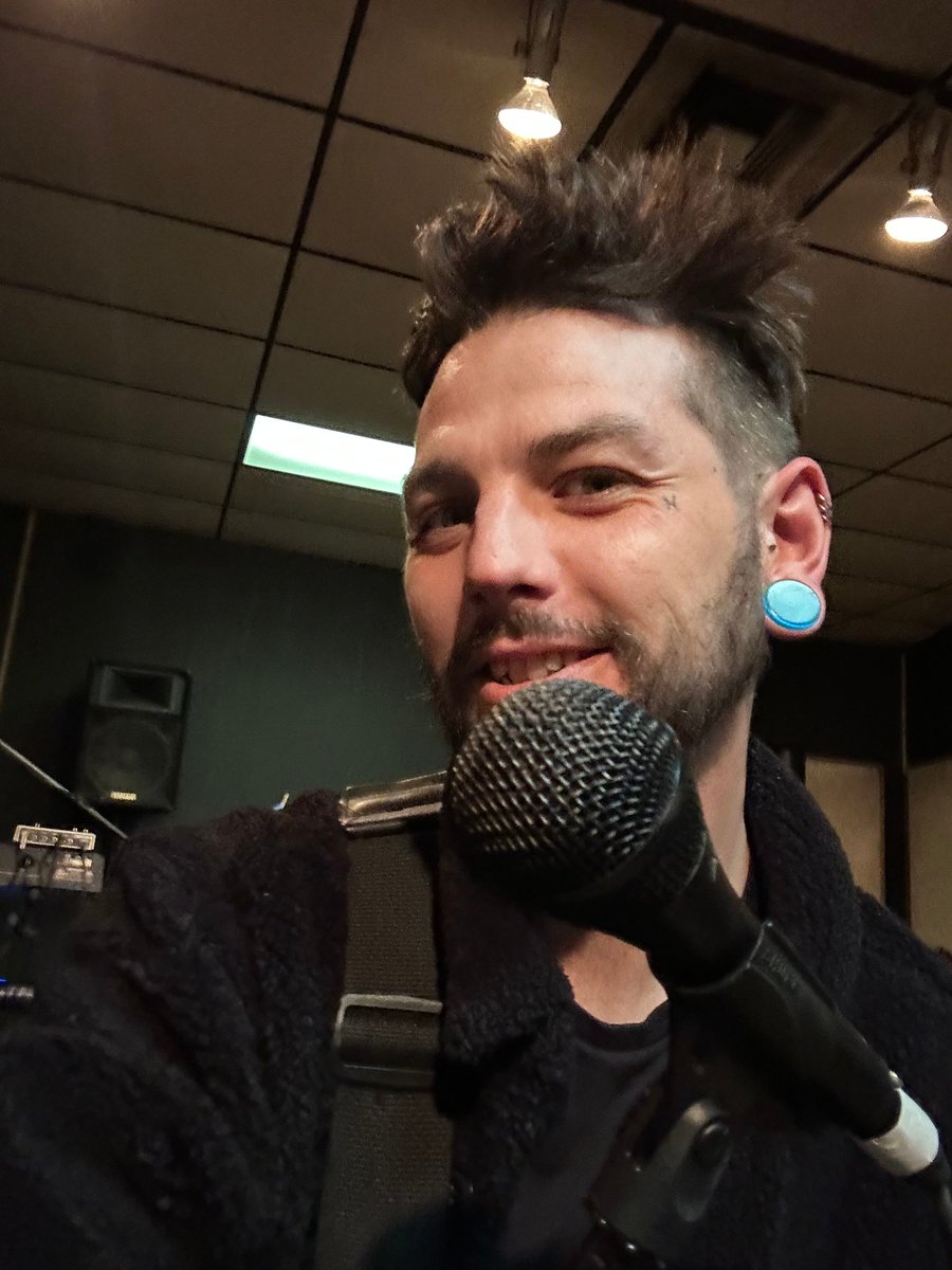 THEM GUNS tweet media