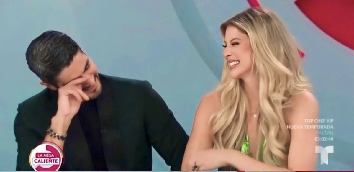 BellAcolluccii's tweet photo. #Pepison tips nerviosos de Pepe #LCDLF3 algo se le mete en el ojo 🤣🤣🤣 https://t.co/1cb0r1gi67