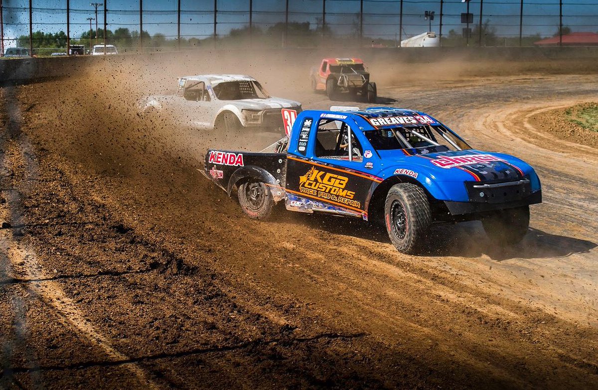 Congratulations @kgreaves34 on winning Round 1 of the @midamericaoutdoors Truck Championship! Thank you for keeping your Pro Lite “CBR COOLED”! 📸 Andy Noggs - #CBR #Radiators #OilCoolers #Cooling #OffRoad #ShortCourse