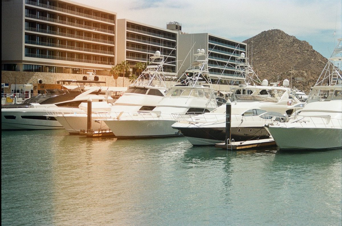 jimarezsr's tweet photo. Cabo on 35 mm film https://t.co/WNBlUn7ABP