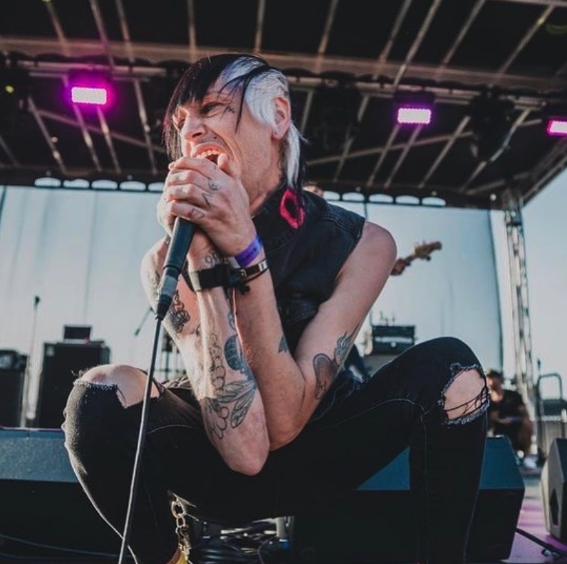 GKEOfficial's tweet photo. Rest In Paradise Jordan Blake, you were a deep inspiration to so many people in the music scene.

Music Projects: OG Vocalist of A Skylit Drive, Watchout! There’s Ghosts, Ann Arbor, Trances, Speak of the Devil

You are loved and will be deeply missed. https://t.co/RerXWzUKWi