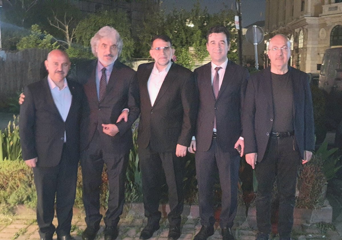 KÜNİB-DER'in ÜSKÜP 2023 Fuarına Makedonya Anayasa Mahkemesi Başkanı Salih MURAD ve Uluslararası Balkan Üniversitesi Rektörü Prof.Dr. M. Dursun Erdem beyler de katılarak bizleri onurlandırdı. Üsküp'ten dostlara selamlar...