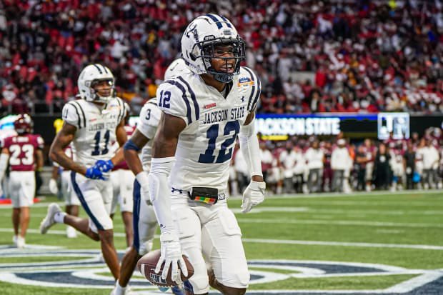 ayoojayoo's tweet photo. Jackson state offered !#GuardTHEEYARD #TheeiLove https://t.co/XWwCpZY3Mr