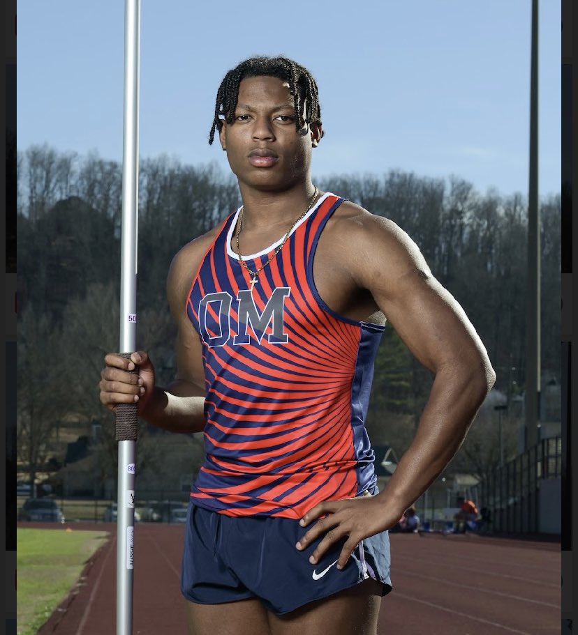 OMHSTrack's tweet photo. Sara Cothran and Trey Vassell qualify in the javelin! #team #family #goom https://t.co/NLVZGuqXXe