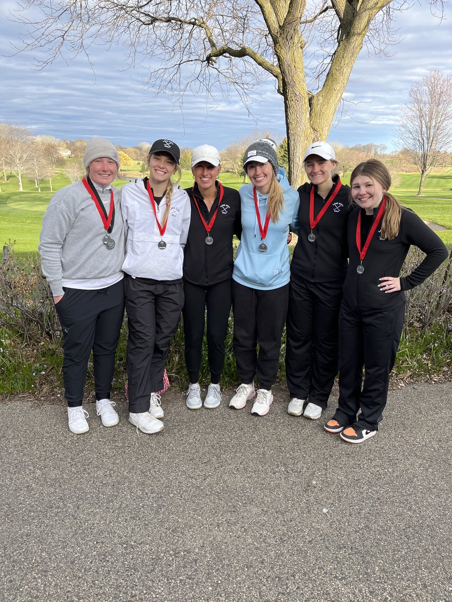 The LC Girls Golf team placed second behind Eastview 321-329 in the 15 team Lakeville North Invite held at Brackett’s Crossing CC.
The Tigers were by Emma Berge’s 80, Jordana Windhorst Knudsen 81, Brooke Bee 83, and Ella Matzke 85. Kaitlin Schmidt shot a career low 87! 👏🏼👍🏻🏌️‍♀️⛳️