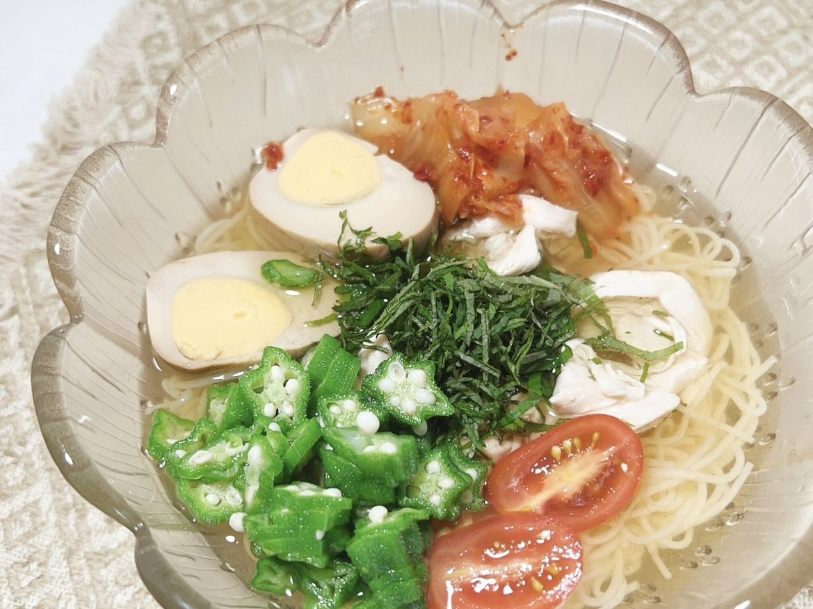emiry_oinari's tweet photo. ①脂質を減らし、タンパク質を増やす！
②糖質多めの食事の前に食物繊維！
③1駅手前からウォーキング！

脂質を減らすために調理法を茹でたり蒸したり工夫してます。お肉を選ぶ時も脂身の少ないものを選ぶように気をつけたり。

#わたしのおすすめ内臓脂肪ケア
#PR https://t.co/Z7RJ6iw1NP