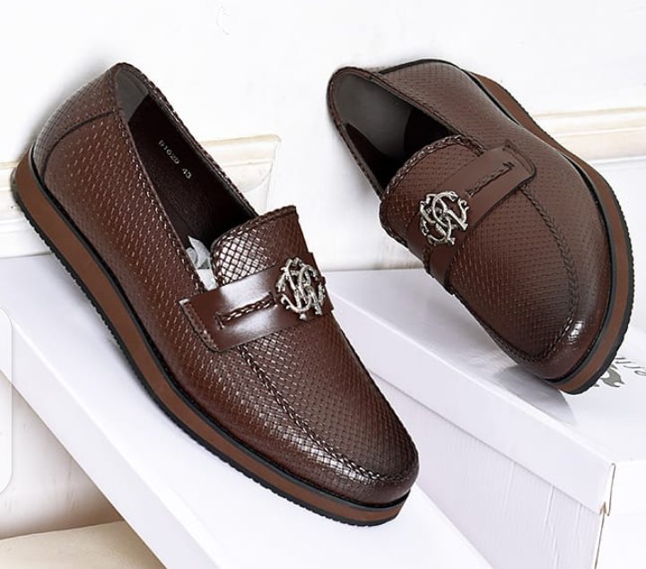 kee375030's tweet photo. Genuine leather
Sizes 40-46
Durable https://t.co/mq8cMBfSg8