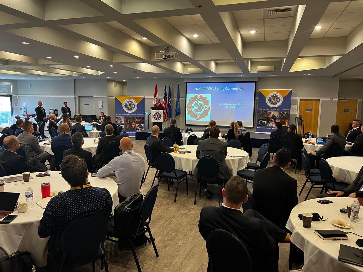 apuliacatering's tweet photo. Day one of three days of Alberta Professional Firefighters & Paramedics convention in @CityFortSask @AlbertaFFA #Catering in #Edmonton, #CityofLeduc #SherwoodPark, #eips @elkislandpublicschools #FortSaskRecDCC #yeg #yegfood #shpkfood #sherwoodpark #eips #ShPk #BlackGoldSchool https://t.co/kcdliodjej