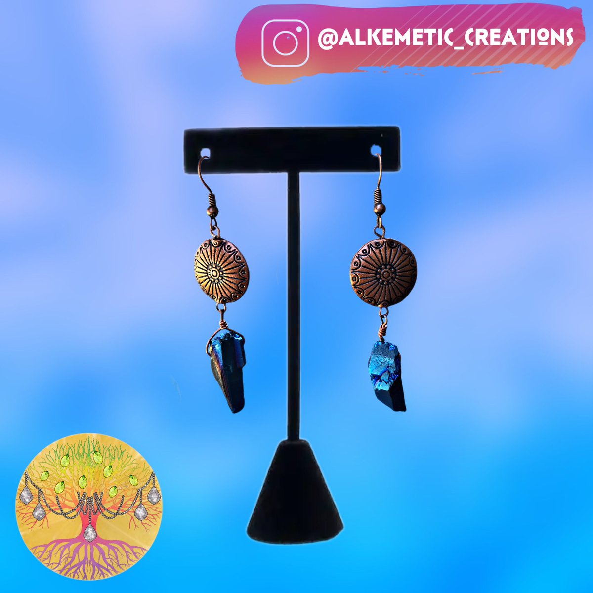 Copper Sun Discs & Blue Titanium Quartz Dangle Earrings. Dm to purchase. 

#titaniumquartz #smallbusinessowners #shopblackowned #indigenousownedbusiness #entrepreneur #jewelrymaker #etsy #spirituality #consciousness #elevation #alkemeticcreations