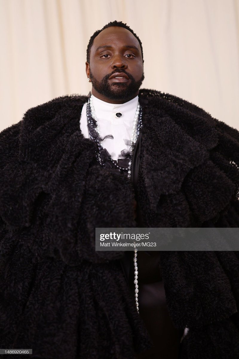 Phil_Lewis_'s tweet photo. Brian Tyree Henry arrives at the #MetGala https://t.co/dixV8qToTQ