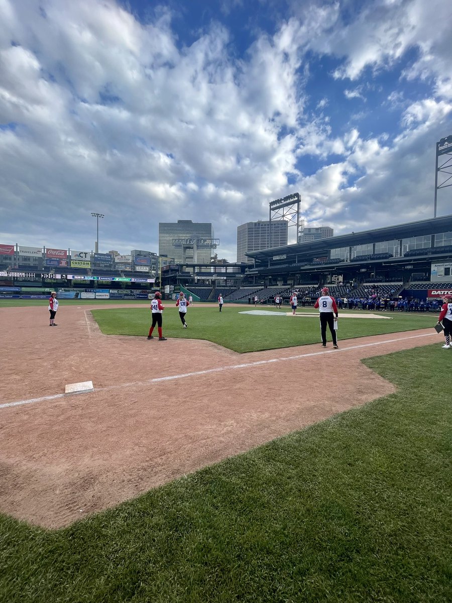 CTSenateGOP's tweet photo. Let’s hear it for the second annual CGA Kickball Classic champions, the Republicans!
The CT Senate Republicans and the @cthouserules had a great time playing in the annual charity kickball tournament at Dunkin Donuts Park!
#ctsenaterepublicans https://t.co/7VoZCcvazE