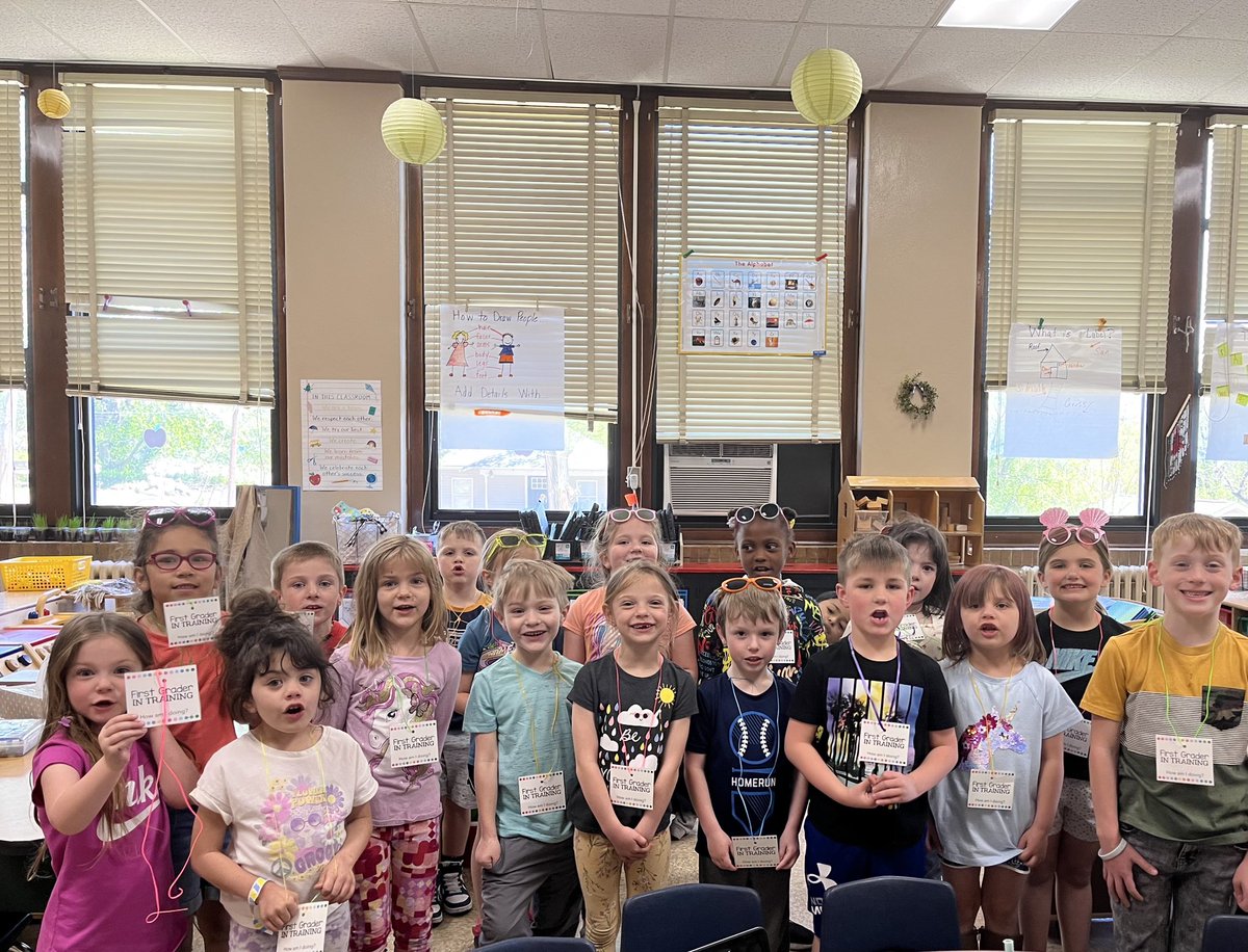 HydeKindergart1's tweet photo. We are now 1st graders in training. We discussed 1st grade expectations. #GoWarriors #MakeADidference @HydePrincipal @HydeElem https://t.co/3PRlGXoriR