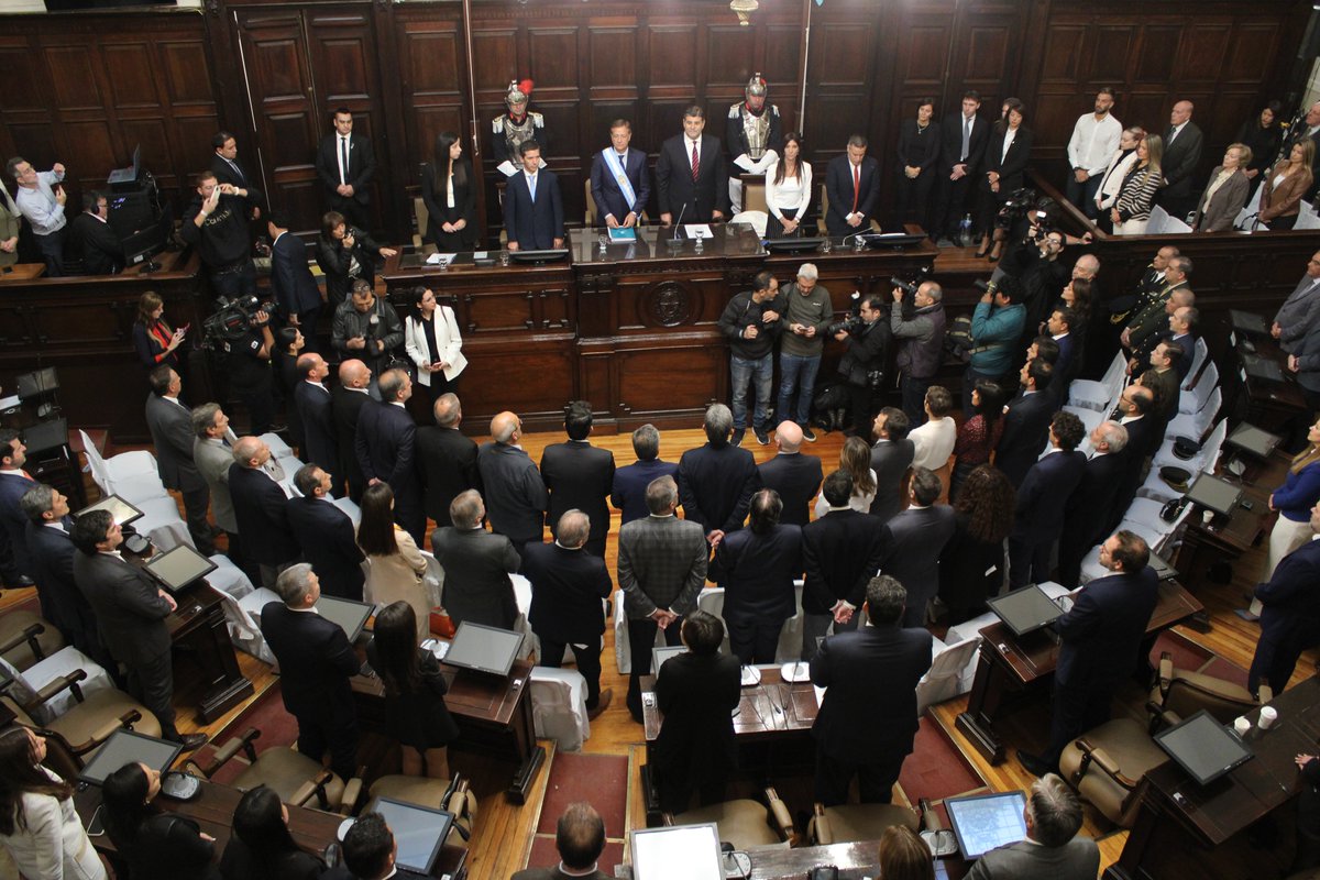 VilchesJoseM's tweet photo. Hoy participé de la apertura del #183PeriodoLegislativo de sesiones ordinarias en la Legislatura de Mendoza. https://t.co/LwGFEcqvq6