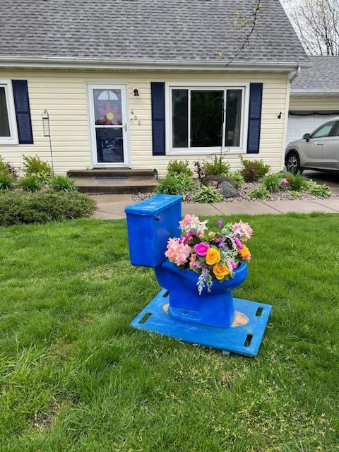 WatsekaNHS's tweet photo. Wow…Haven, Maggie &amp; Evan have been busy moving the BLUE throne all over town. 
Remember, if you’d like Potty Protection for $10–contact us ASAP! https://t.co/BInXJTo9vt