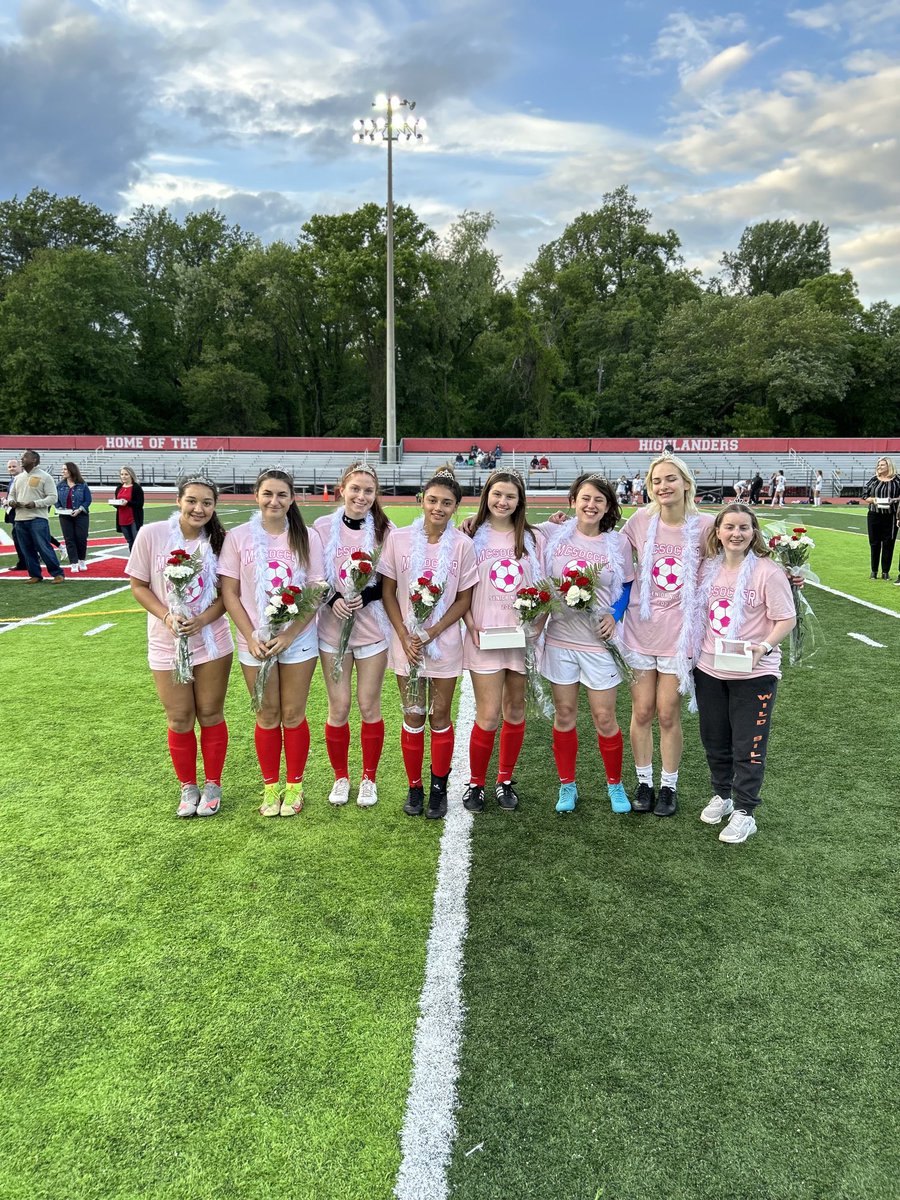 McLeanathletics's tweet photo. Congrats to our Senior Soccer players!!! https://t.co/xmW0mix8Q5