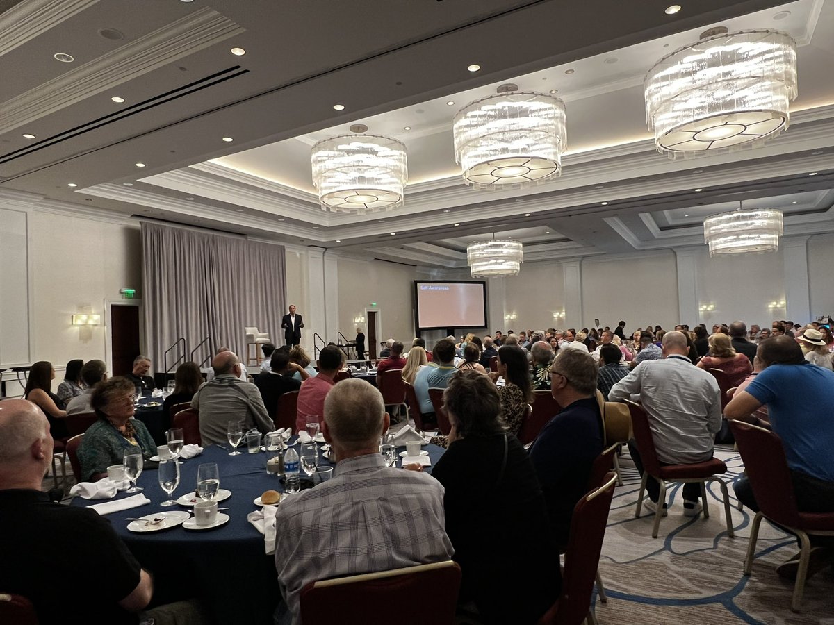 dianacabrices's tweet photo. I have never in my entire life sat through a presentation given by a blind person

We ate “in the dark” w/ blindfolds, &amp; then shared how we felt

I’ve always respected the disabled, but this takes it to a new level 

@fpassociation what a thoughtful event experience👏🏼 #FPARetreat https://t.co/aH29SxCzcY