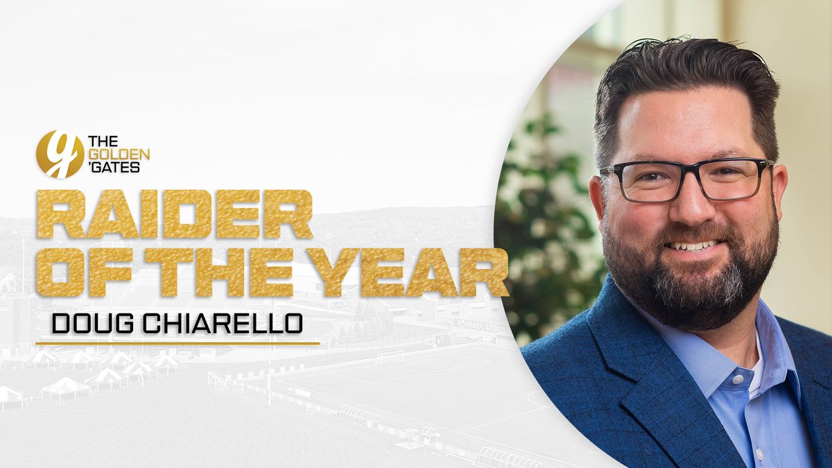 ColgateAthletic's tweet photo. 𝐑𝐚𝐢𝐝𝐞𝐫 𝐨��� 𝐭𝐡𝐞 𝐘𝐞𝐚𝐫

His cheers can be heard from across an arena, and we’re so lucky to have him as a part of our athletics community. Congratulations, Doug, for being named the Raider of the Year!

#GoGate | #GoldenGates https://t.co/4XYOEeGMjf