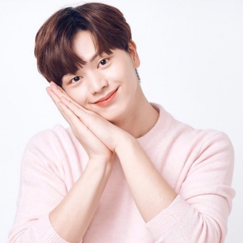rutuvs24's tweet photo. Happy Birthday my little ball of sunshine. May you always stay blessed and keep smiling  💛🍀🎣🦊👌
#HappYookSungjae
#나의_바람_성재야_생일축하해
@OFFICIALBTOB https://t.co/jyzDrYiw7K