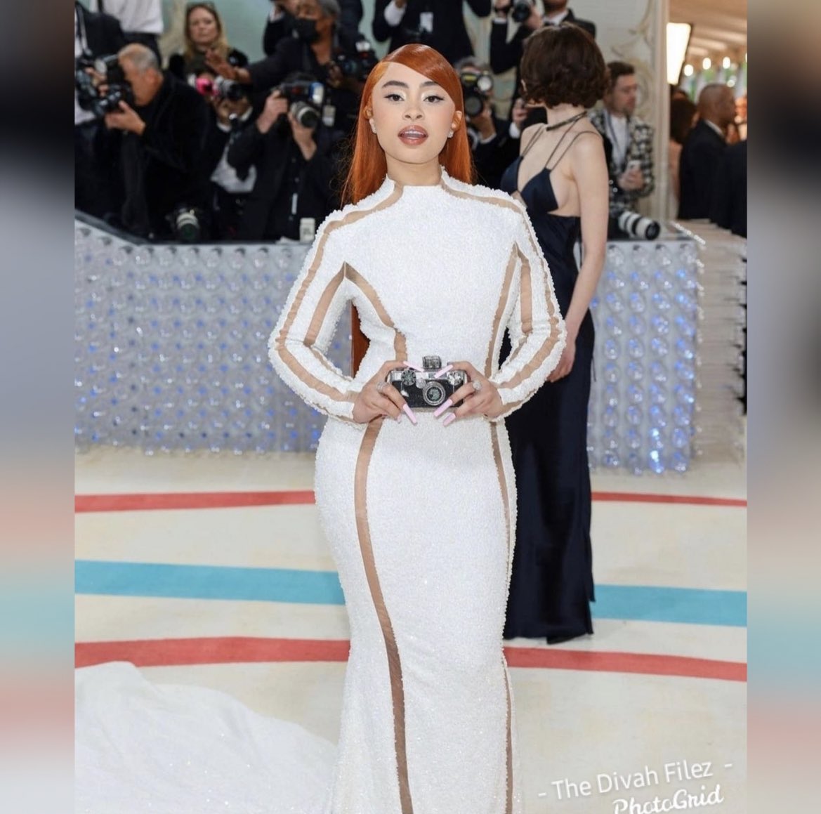 thedivahfilez's tweet photo. #IceSpice at this year's Met Gala! 🤍 https://t.co/kRrKgehvYJ