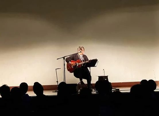 otonoharefumi's tweet photo. 4月29日(土)@松山・愛媛県教育会館
#蔡忠浩 ランタンナイト vol.39
ご来場の皆様、ご協力頂いた方々、
本当にありがとうございました!
#utacodrip、#カレー食堂種、#山ノ工房 さん、#FM愛媛 の皆様、PAの #吉田涼 さん、そして企画の #cowandmouse さん、心より音楽感謝。
https://t.co/zhT75VvThc https://t.co/U6gVxIu0zT