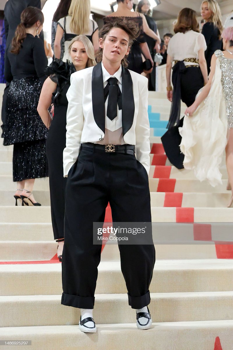 louisvirtel's tweet photo. Once again Kristen Stewart is the Timothee Chalamet you've been waiting for https://t.co/VDydkzPTAA