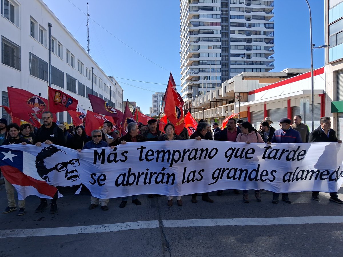 Este #1deMayo, marchamos nuevamente en el #DiaDelTrabajadoryLaTrabajadora  en #Concepción por una #NuevaConstitución arriba los que luchan. #PartidoComunistadeChile el  #litioparaChile.