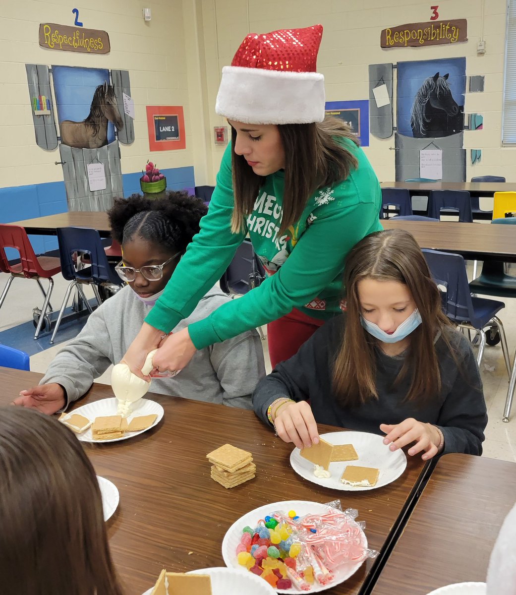 Jen_Costello1's tweet photo. Thank you for your leadership and support at @NISDBOONE
We are lucky to have you as our leader! 💙
#HappyNationalPrincipalsDay 
@jennhilbrich https://t.co/TwlR4iAX57