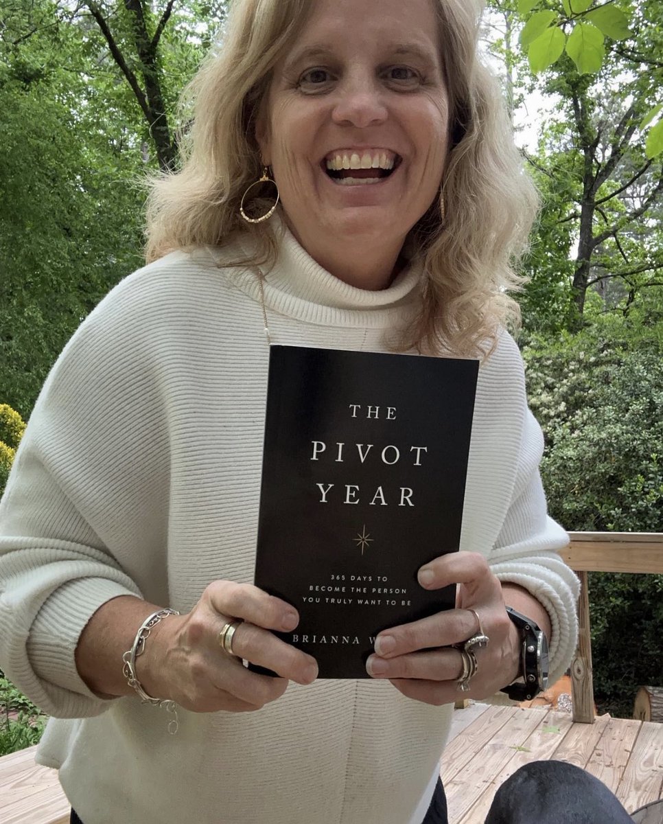 PattiDonnelly's tweet photo. So excited this arrived today🙌🏽
“I hope that this is the year you realize everything-every last thing in your life-will happen with much more ease if it is in alignment with your soul’s true intent.”
@briannawiest
#pivotyear #becoachable #alwayslearning #learningspecialist https://t.co/qUSYdJ7FOA