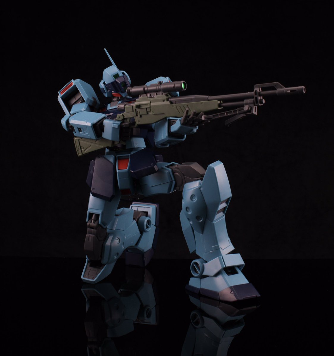 TakeAimStudio_'s tweet photo. The MG GM Sniper II, easily just became my favorite MG build so far. Super articulate and fun to pose. https://t.co/iDjpoxKFRv