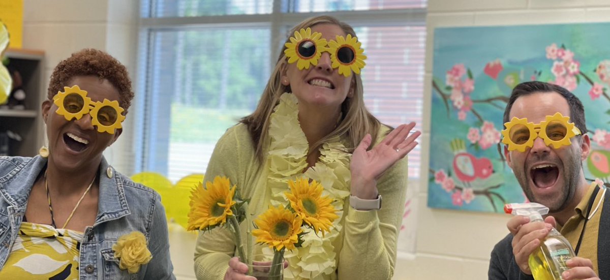 Happy Principals’ Day to the “Sunshine” of our school; Principal Stacie McGuirt. Thank you for always being a ray of sunshine to our students, staff, and community stakeholders. Your efforts never go unnoticed.💛☀️🌻