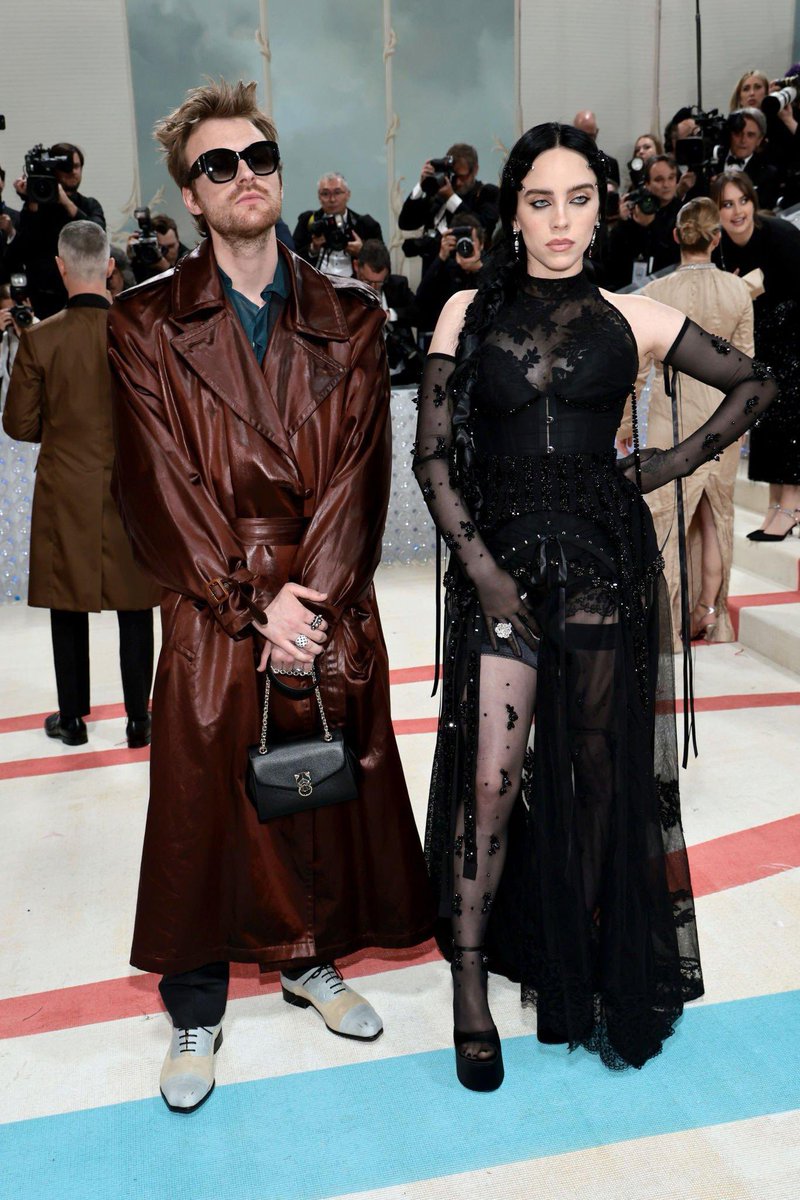 Egzeltancja's tweet photo. Finneas O'Connell and Billie Eilish at the Met Gala 2023 #MetGala #MetGala2023🖤 https://t.co/cqqlZ6bfpN