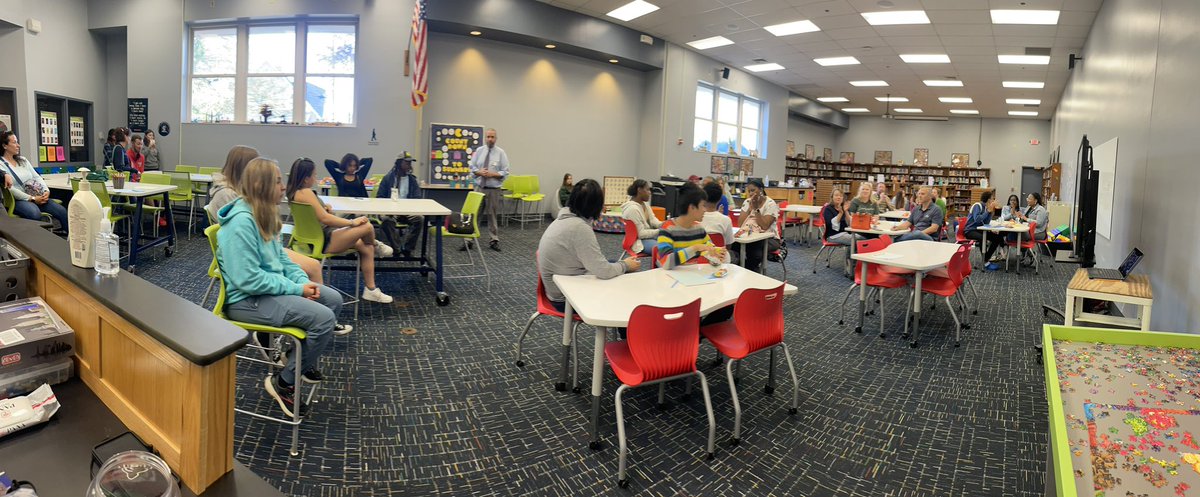 AVIDJeffMS's tweet photo. Having a blast welcoming our @jmscyclones #AVID families to our #AVIDfamilyTRIVIA night. https://t.co/j9Ir6LHXeW