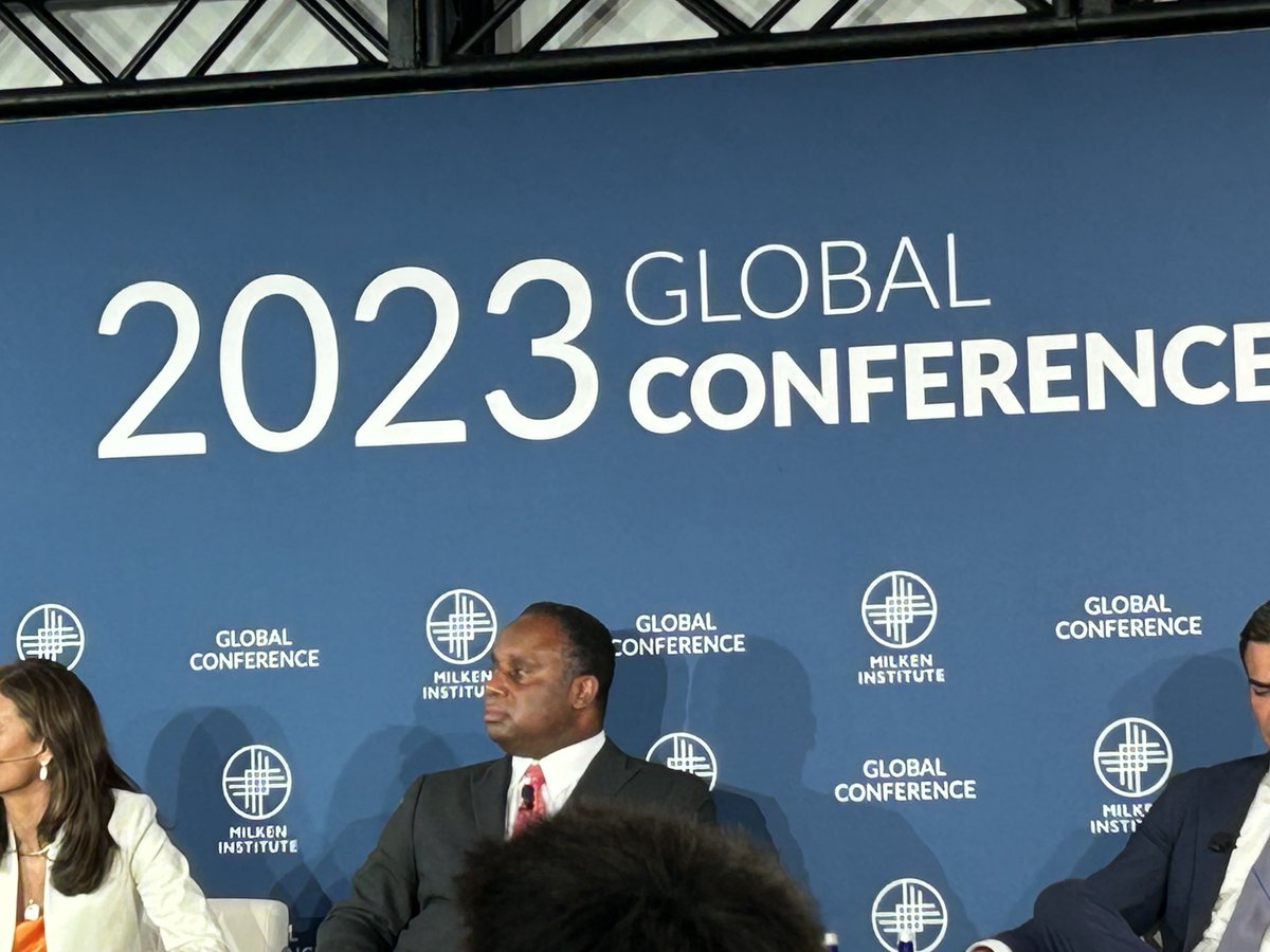 LauraNBrunner's tweet image. Proud to hear Kroger CEO Rodney McMullen speak at Milkin Global Conference about how corporate America can help heal divisiveness.