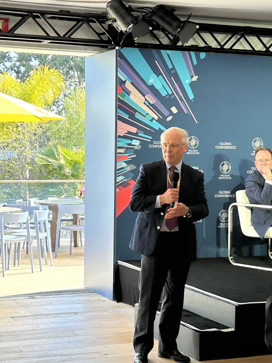 LauraNBrunner's tweet image. Proud to hear Kroger CEO Rodney McMullen speak at Milkin Global Conference about how corporate America can help heal divisiveness.