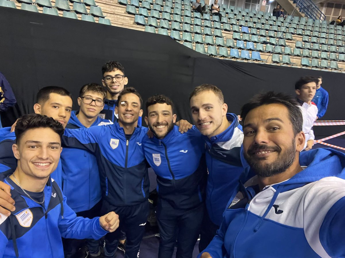 PabloLayerla's tweet photo. Una nueva página de esta historia. Un nuevo capítulo de este proceso. Orgulloso del trabajo y de cada uno de mi equipo. Con ellos a la guerra!! 💪🥋🇺🇾 #teamuru #karate @prensacou @UyDeporte @cukkarate https://t.co/Pk1kEu3fWL