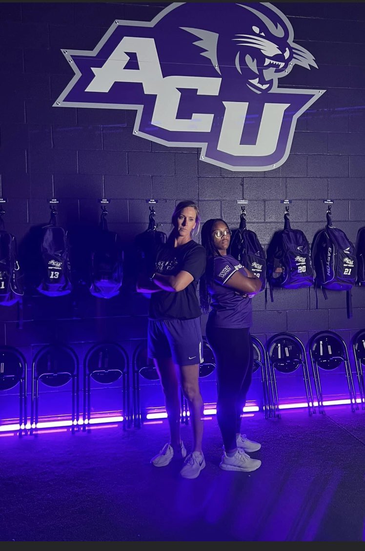 A_Starks22's tweet photo. Had a fun eventful time visiting ACU today! Thank you @CoachFarler @catyreeves the @ACU_Softball coaching staff and players for the tour and showing me not only what the softball program has to offer but also the amazing facilities and educational opportunities ACU offers! https://t.co/FhSN8R8gHb