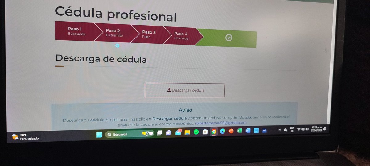 race90's tweet photo. @GobiernoMX trámite la cédula profesional pero no ha llegado a mi correo y la página se trabó al momento de descargar el documento zip https://t.co/AODtVdI55m