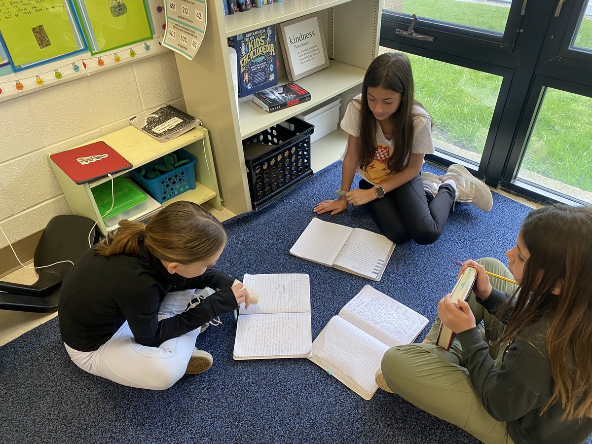 MsSnell2's tweet photo. Ss sharing letters they wrote to the main character during book club meetings today! #LinesDoesItWrite @Lines220 @Lines_Principal https://t.co/IlwKXUPFPs