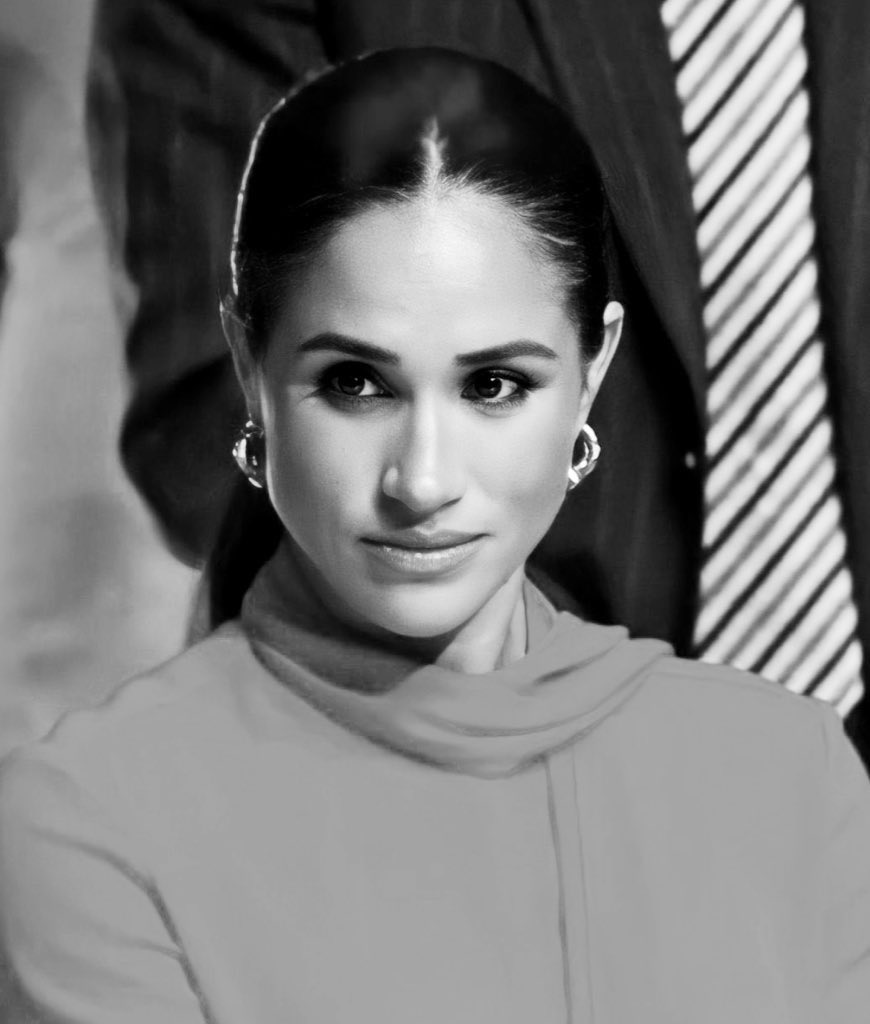 soucouyantskin's tweet photo. @bestofharryandm Couldn’t choice between these to faves 🫢
#PrincessMeghan
#heartattackbeautiful
#CaptainofhisSoul https://t.co/peX8MKDY3j
