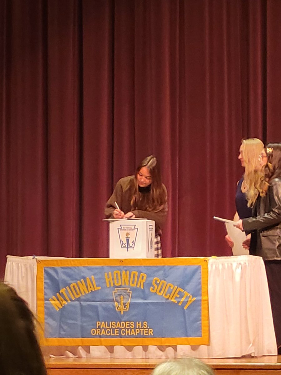 BCWC10's tweet photo. So proud of my Jenna!  Tonight, she was inducted into the National Honor Society.    Smart, Athletic and Beautiful.  Keep up the great work. https://t.co/B5PEueysFB