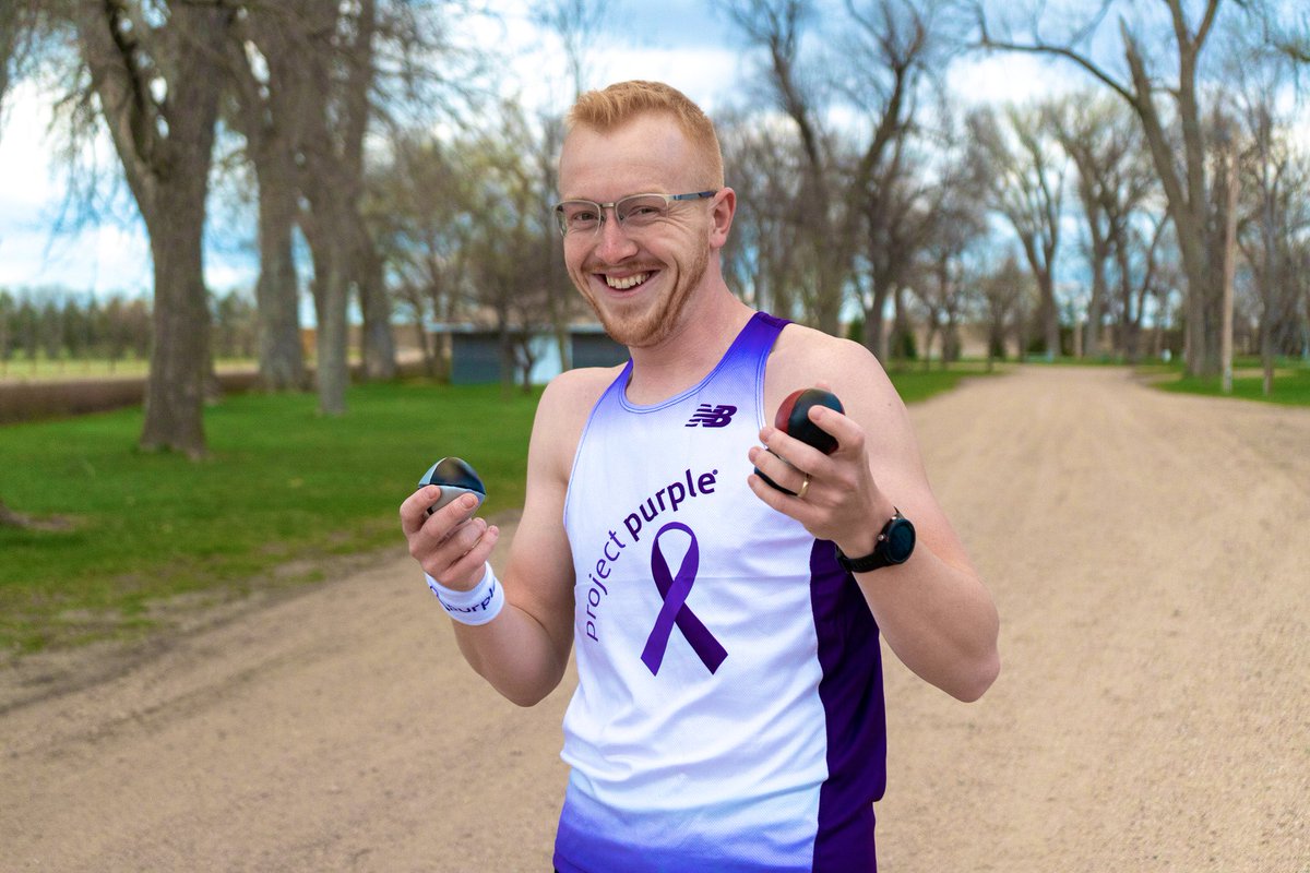 JogglingDude's tweet photo. Less than 6 days from the @LincolnMarathon! LET’S GOOO!

👇👇👇Pictured below in @Run4Purple jersey! Can’t wait to represent such an amazing organization this #Sunday! https://t.co/RO0WFYMR6B