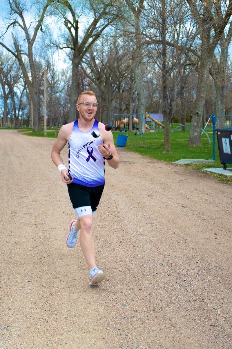 JogglingDude's tweet photo. Less than 6 days from the @LincolnMarathon! LET’S GOOO!

👇👇👇Pictured below in @Run4Purple jersey! Can’t wait to represent such an amazing organization this #Sunday! https://t.co/RO0WFYMR6B